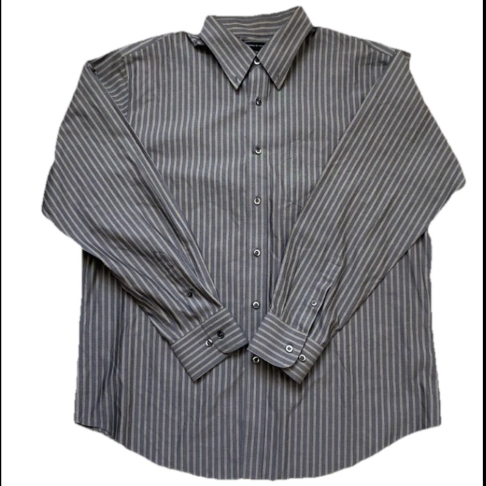 DOCKERS | 100% Cotton V
Button Down Shirt size 16/16.5